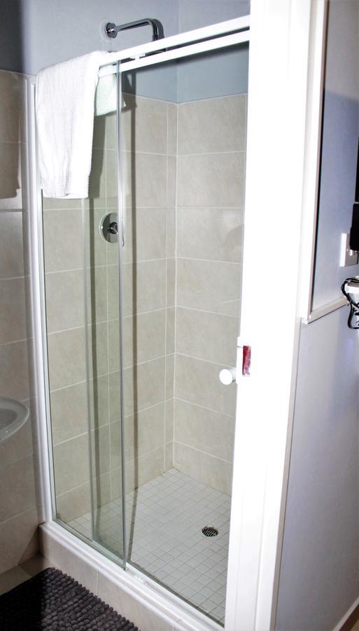 Sapphire Court Bed & Breakfast Gaborone Bagian luar foto